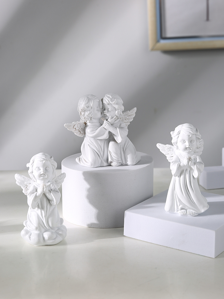 Nordic Retro White Teenage Girl Angel Decorative Swing Decorated American Character Plaster Figurines Figurines Doll Table Lovers Presents