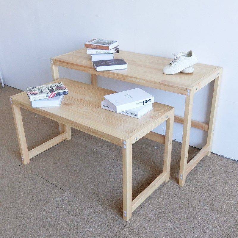 Clothing store decoration children's clothing store log color flow table solid wood display table Nakajima display stand in the middle of the table