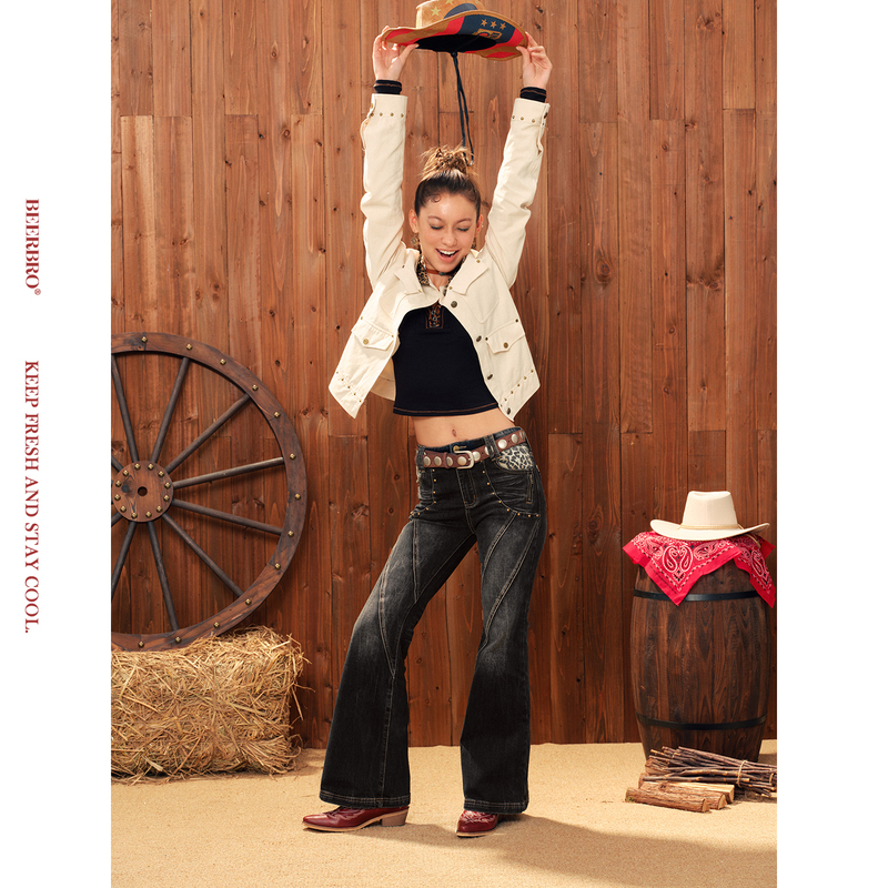 Beerbro『Trendy Sports』Hot Girl Design That Makes Legs Look Longer, Retro Leopard Print Tight-Fitting Bootcut Jeans for Women Beerbro『Trendy Sports』Hot Girl Design That Makes Legs Look Longer, Retro Leopard Print Tight-Fitting Bootcut Jeans for Women