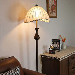American Retro Wabi-Sabi Style Living Room Sofa Ambient Light, French Vintage High-End Bedroom Study Zen Floor Lamp