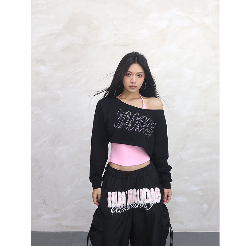 Hua Xiaodao Original 2026 Autumn Off-Shoulder Rhinestone Black and Pink Camisole Top for Women Jazz Hot Girl Short Tie-Up T-Shirt