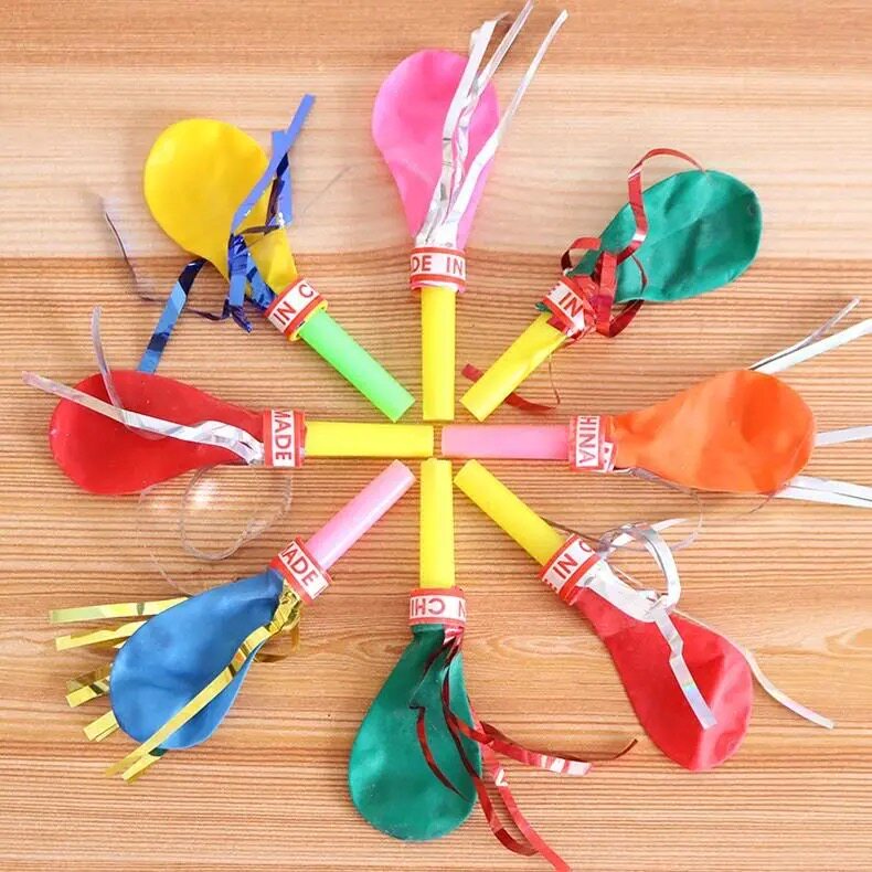 The blow of the card ventilation ball is called a child with sentinel toy birthday party supplies horn steam ball