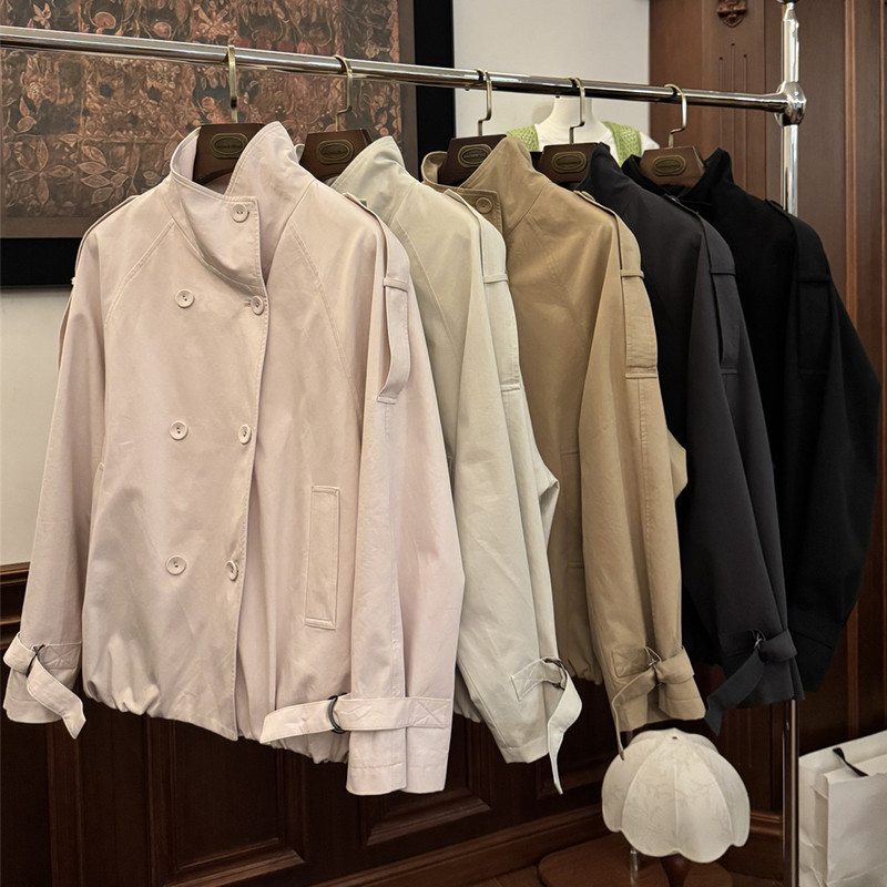 At Korea 2026 Spring Kendall-Style Stand Collar Double-Breasted Short Trench Coat for Women, Loose Fit, Slimming, Petite Jacket