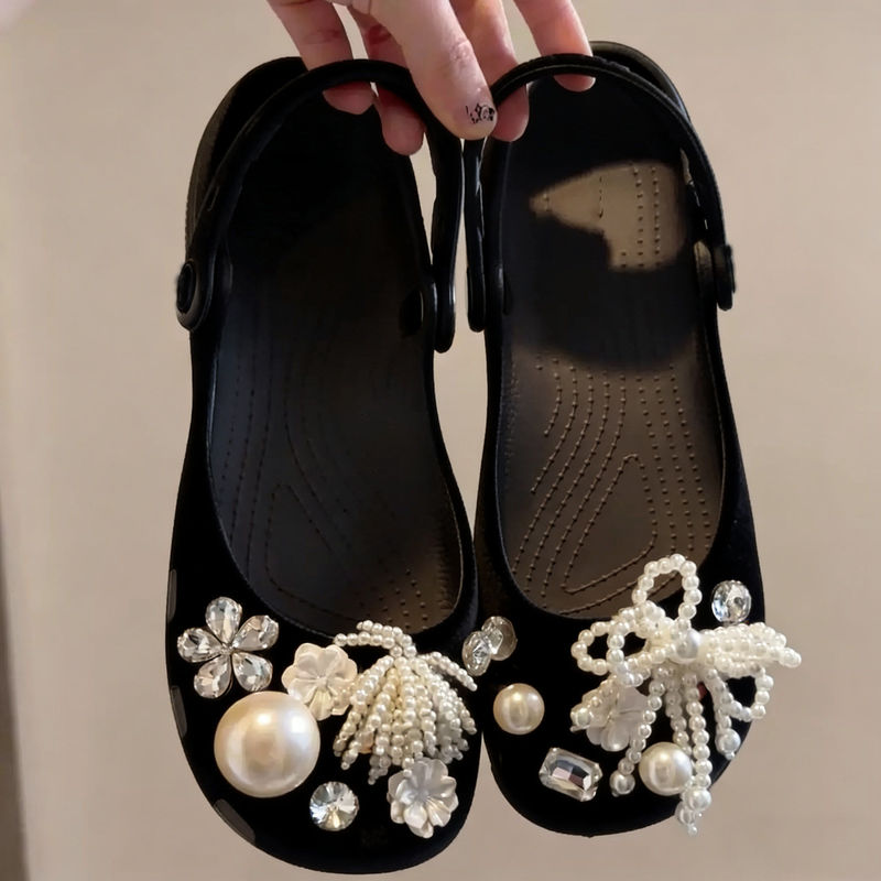 Pearl Ballet Clogs for Women 2026 New Summer Closed-Toe Sandals Flat Non-Slip Sweet Outdoor Beach Shoes
