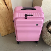 Роза красная