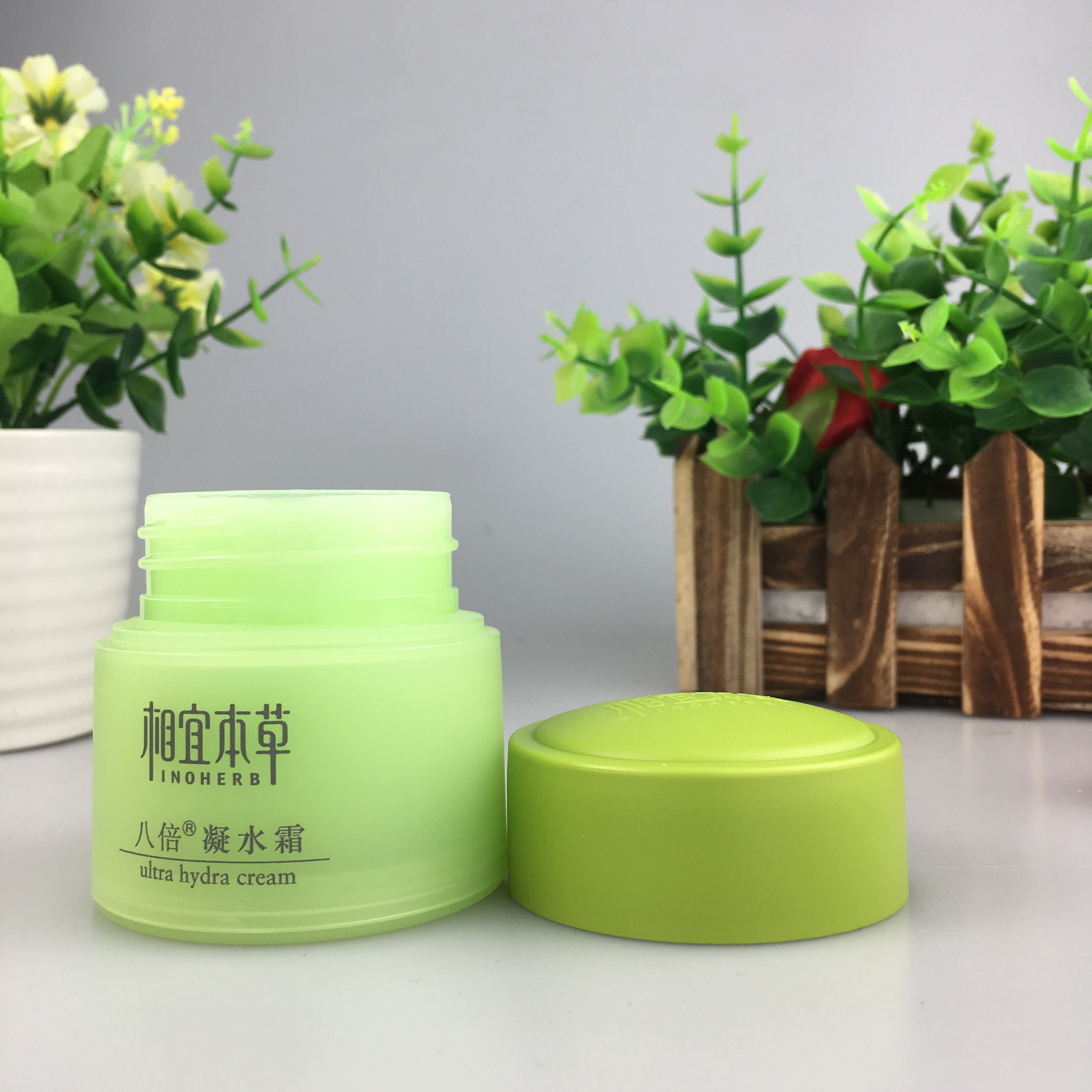 Xác thực thích hợp thảo dược tám lần kem cô đặc 50g sinh viên dưỡng ẩm Kem dưỡng ẩm trắng sáng kem nam và nữ - Kem dưỡng da kem dưỡng da dầu
