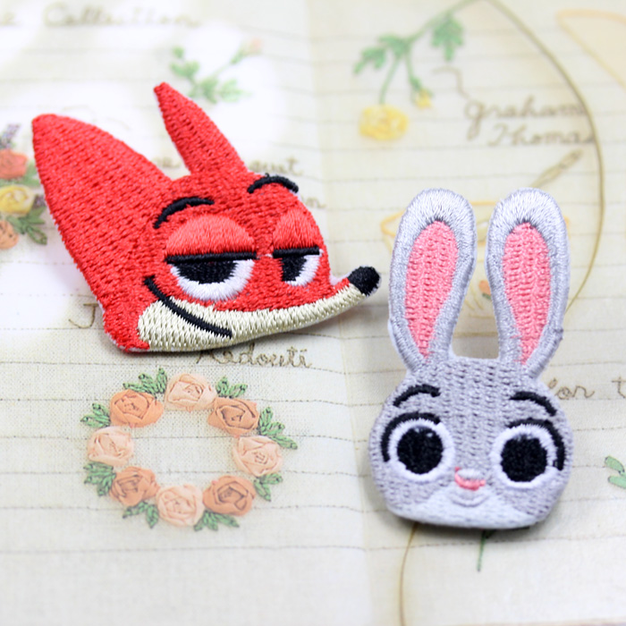 Cartoon Anime Crazy Animal City Fox Nick Cá nhân Vải thêu Sticker Trang trí DIY Trâm nhỏ - Trâm cài nút cài áo