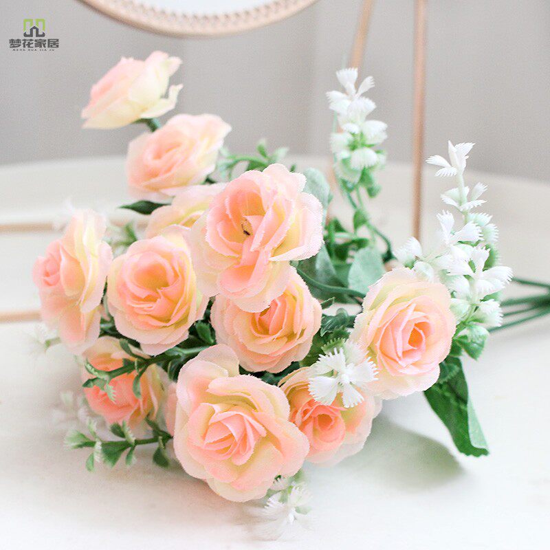 Simulation fake small flower material Rosary silk flowers to decorate the living room vases with flower arrangements of high quality floral materials rose flowers