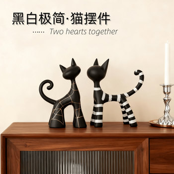 Light luxury black gold design cat ornaments