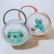 Pacifier box dustproof box suitable for portable hook baby hygienic storage box