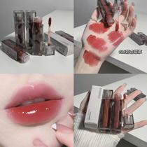 Glass pouty lips~ Watery and moist mirror lip glaze Glass pouty lips lipstick whitens and moisturizes without makeup