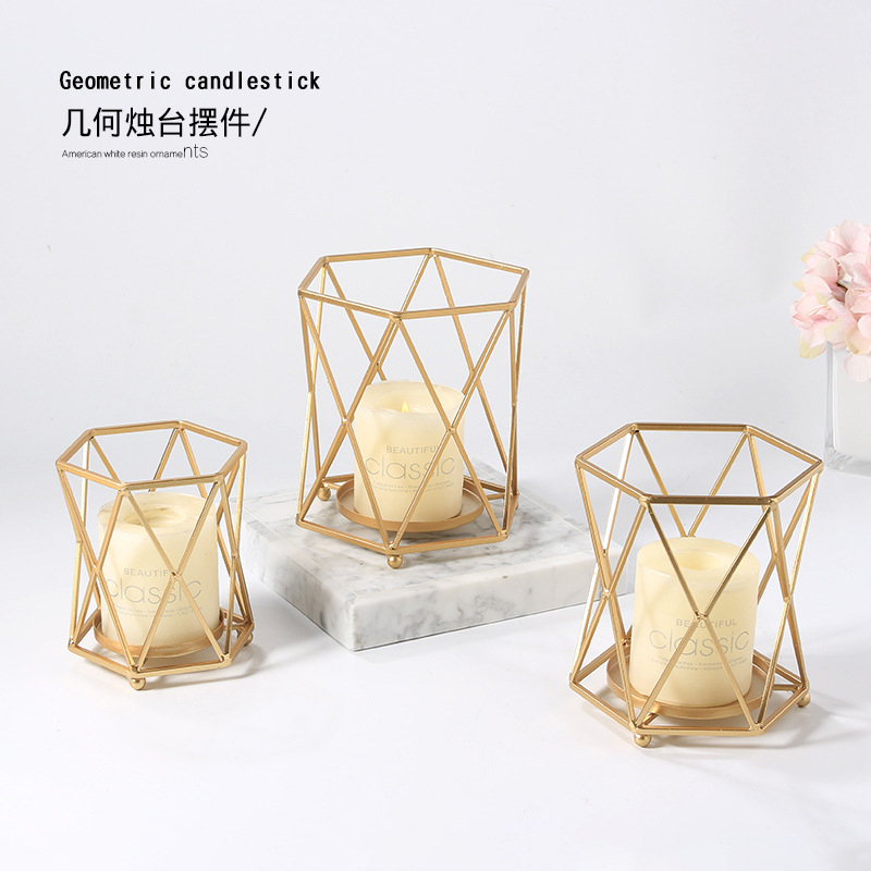 Nordic Light Extravaganza Golden Iron Art Geometric Candleholder Pendulum Pieces Retro Props Wedding wedding Romantic Candle Light Dinner Home Decoration