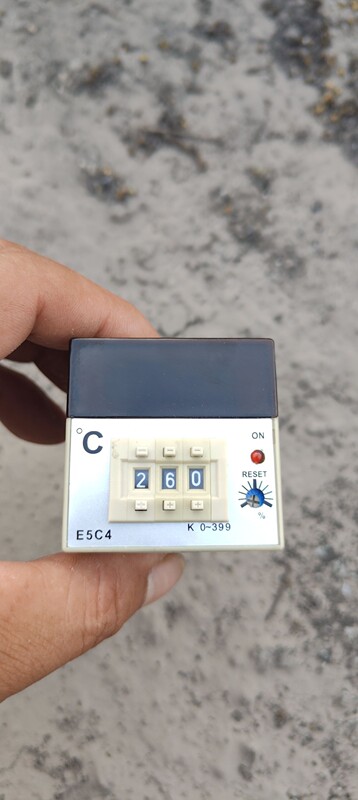 Omron E5C4-R Temperature Controller Ac110V/220V/380V Temperature Control Instrument Thermostat E5C4