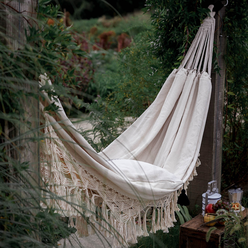 MOMO'S Mo language ins style European and American style this white handmade tassel outdoor leisure double hammock