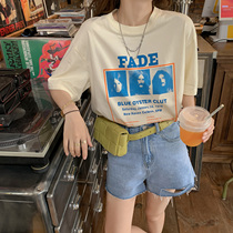 (Hu Chus Lost Paradise) 2021 New short sleeves T-shirt female design Sensation Small Crowdsummer Slim blouse