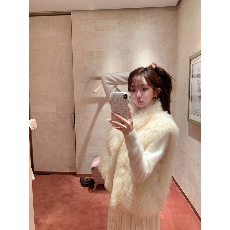 Golden Mushroom Saga Fur Little Milk Fox Vest/ Imported Finnish Fox Fur Leather Interlining Craftsmanship