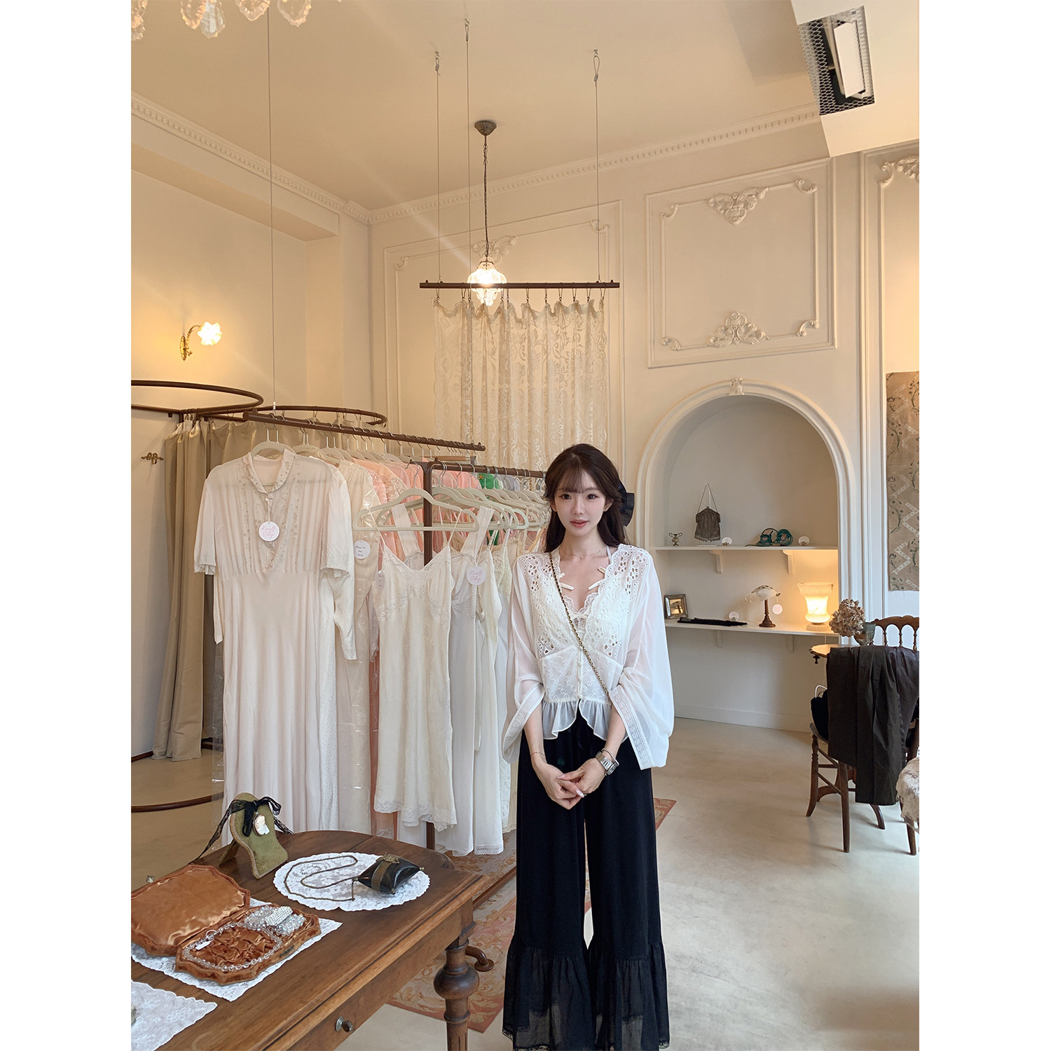 金蘑菇菇 Lace Reverie爱恋莉莉斯 / 刺绣衬衫+蕾丝bra+花苞裤