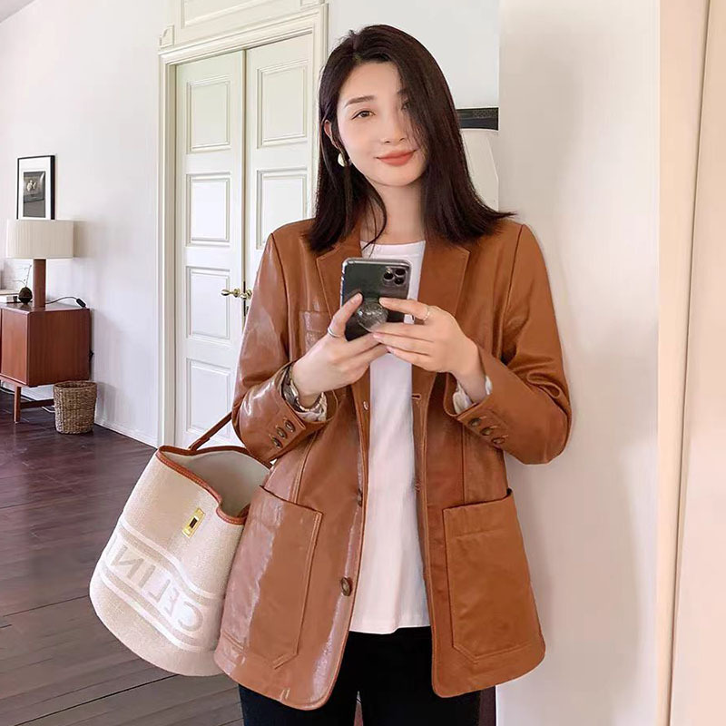High-End Vintage Chestnut Brown Suit Leather Jacket, New Spring and Autumn Style, Elegant Slim Fit Vegetable-Tanned Mid-Length Jacket for Women