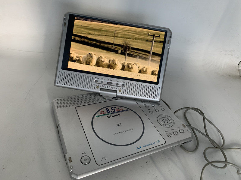 Special Price Brand Mobile DVD Player DVD Walkman CD Player CD Walkman English CD Player WITH Screen DVD