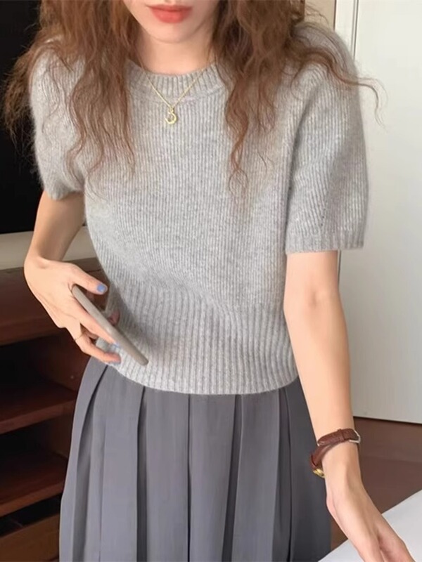 Gray Waist-Cinching Round-Neck Short-Sleeved Knit Top for Women, Spring and Autumn, High-End Soft and Cozy Inner Sweater with Puff Sleeves, Short Top