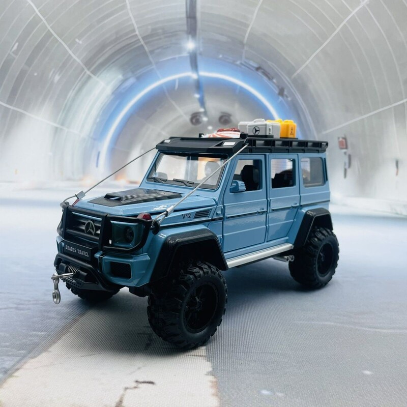1:24 Babor G550 Alloy Car Model with Sound and Light, Pull-Back Function, Children's Toy, Car Decoration, Children's Gift 1:24 Babor G550 Alloy Car Model with Sound and Light, Pull-Back Function, Children's Toy, Car Decoration, Children's Gift