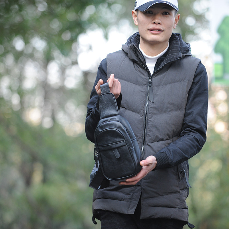 Street tide men's chest bag outdoor waterproof pu soft leather Korean version one-shoulder small shoulder bag 2018 new Oxford cloth diagonal bag