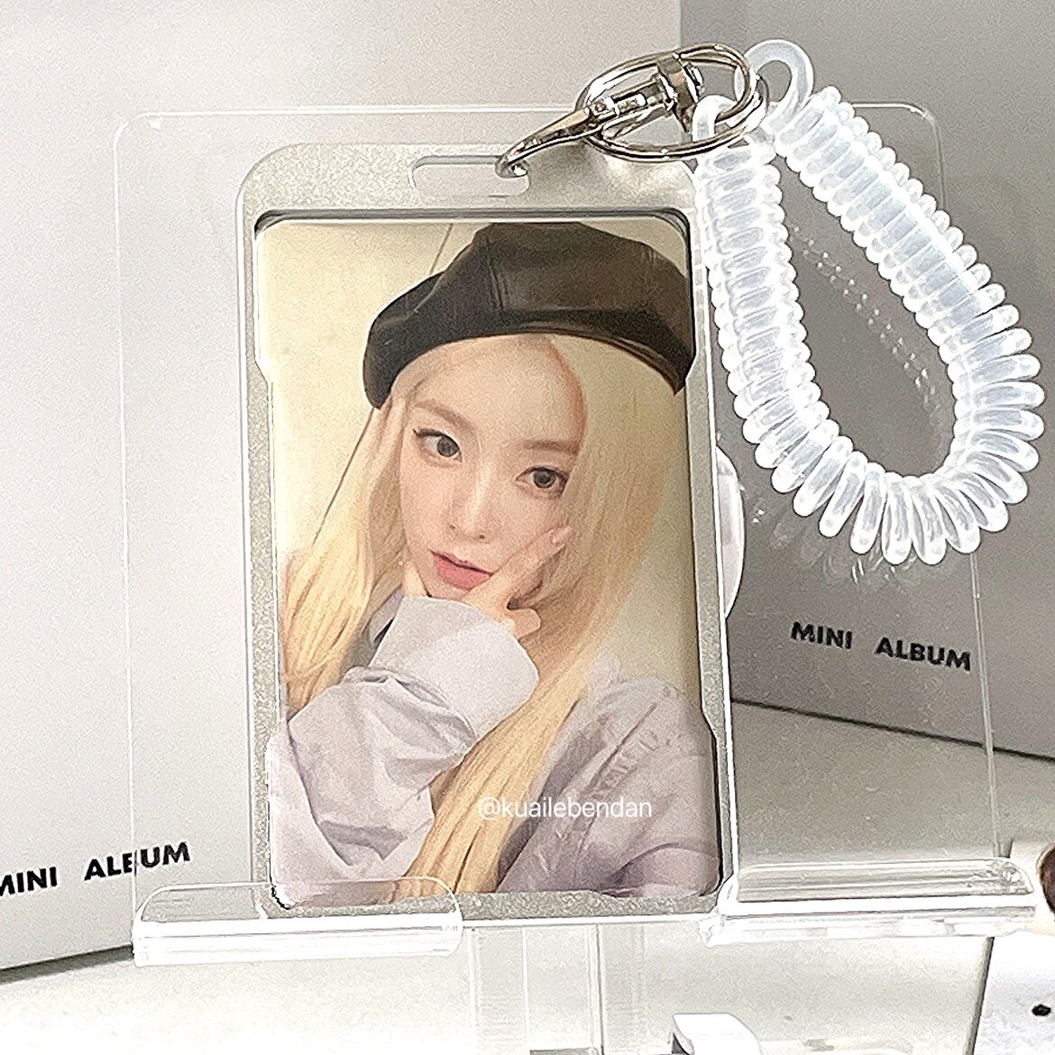 Happy idiot chasing stars with the same metal ins transparent card holder key chain small card campus card meal card student