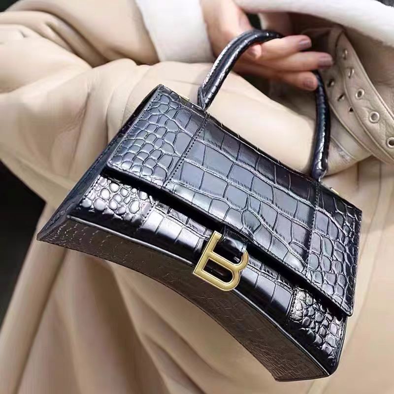 High-End Bag 2026 New B Brand Women's Bag Crocodile Pattern Hourglass Bag Summer Versatile Shoulder Crossbody Handbag