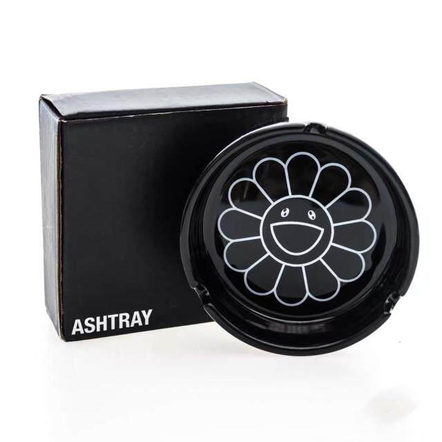 Spot Chicago limited ashtray KAIKAIKIKI sunflower ceramic decoration sunflower vibrato ins