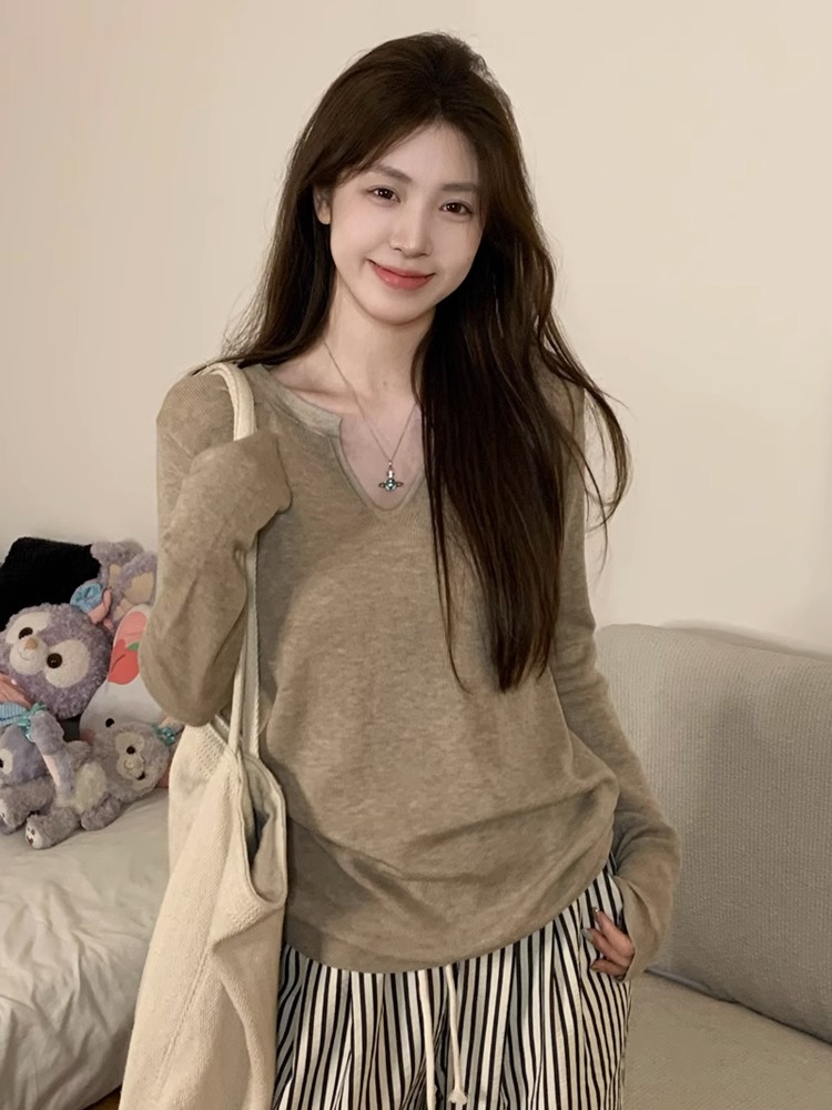 Pregnant woman V-collar undershirt female spring fall Lazy Wind-knitted sweatshirt Autumn Winter Loose Explicit inner lap T-shirt Long sleeves-Taobao