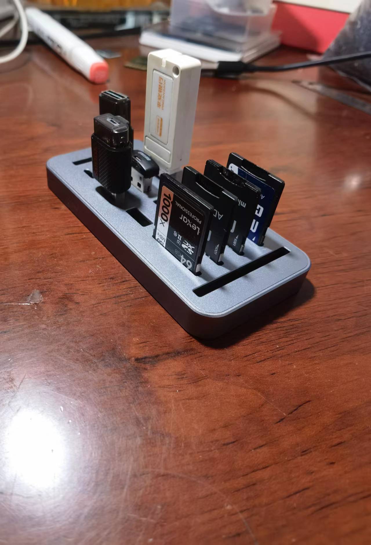 Single Anti micro single camera mobile phone memory card case containing card pack SD TF card riser box containing box-Taobao