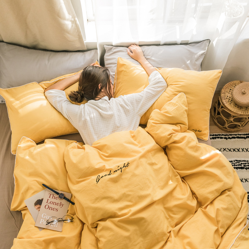 Full cotton washed cotton bed with four pieces of jacket pure color minimalist Nordic wind embroidery pure cotton Three type quilt cover bed linen