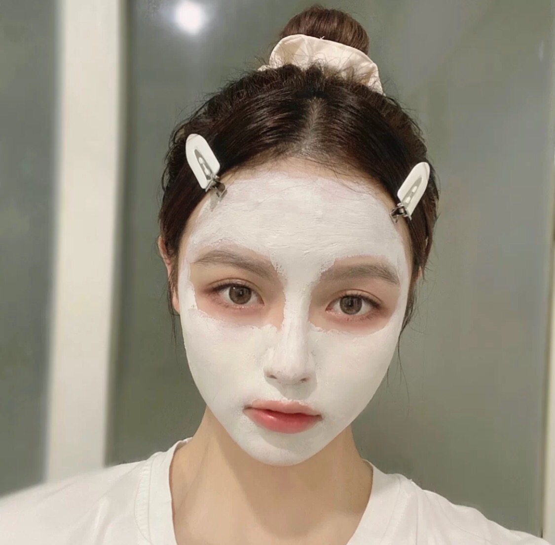 Kiehl's White Clay Mask 125ml giúp loại bỏ mụn đầu đen, làm sạch sâu, kiểm soát dầu và se lỗ chân lông mặt nạ ngủ trà xanh