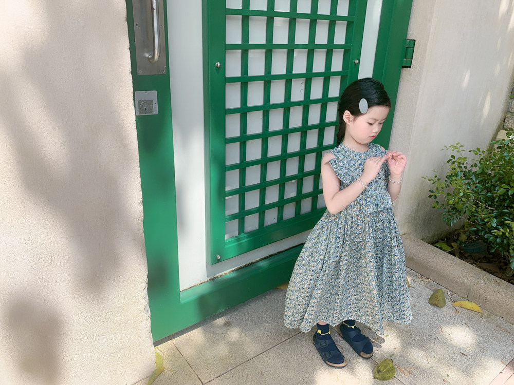 No replacement for 19 summer new girl girl girl baby sweet broken flower sleeveless long dress dress