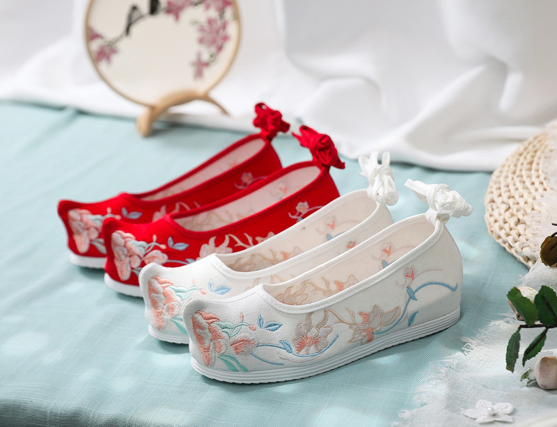 Hanfu Shoes, Bow Shoes, New Traditional Costume Shoes, Performance Ancient Style Height-Increasing Lace-Up Pointed-Toe Embroidered Shoes, Ethnic Style