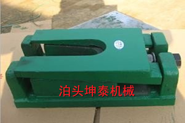 Machine bed iron S85 three-layer adjustment shock absorption floor mat iron 200 240 Machine bed heavy-duty adjustment shock absorption foot