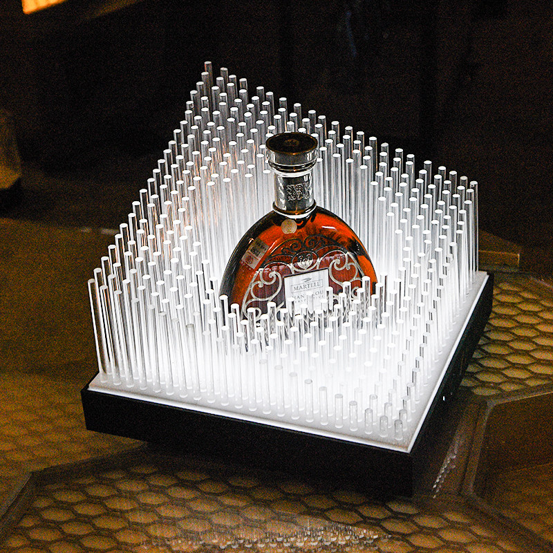 Luminous Wine Base Bar LED Water Cubic Charged Acrylic Solid Diamond Styling XO Champagne Wine Wine