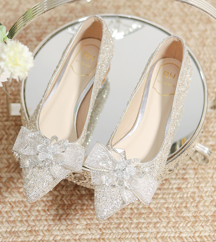 Dream Wedding Comfort: Chunky Heel Bridal Shoes for Pregnant Brides - Detail image 4