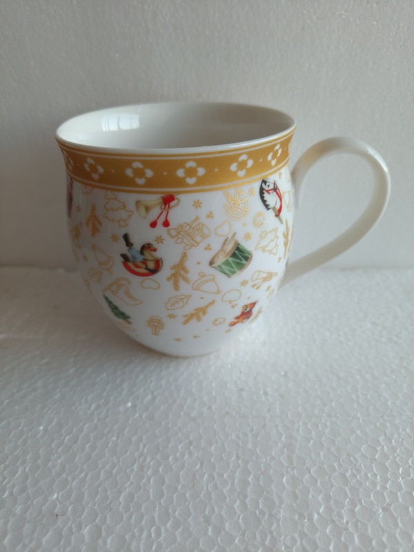 Export Christmas Ceramic Mugs