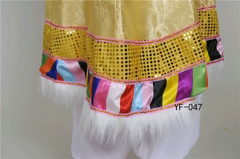 Nam giới trưởng thành thiểu số trang phục áo dài Mông Cổ