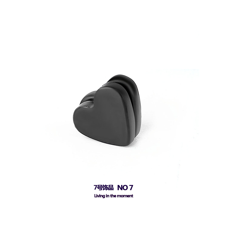 No ear hole magnet ear needle three-dimensional peach heart five-pointed star boys net red temperament ins false ear needle Hipster personality