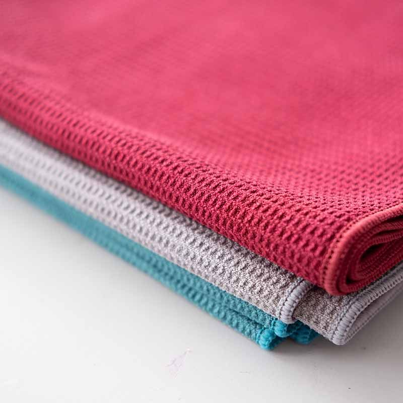 Anti-slip yoga towel Huffag Silicone Yoga Towel Yoga Blanket Ultrafine Fiber Towel Yoga Towel Yoga Mat