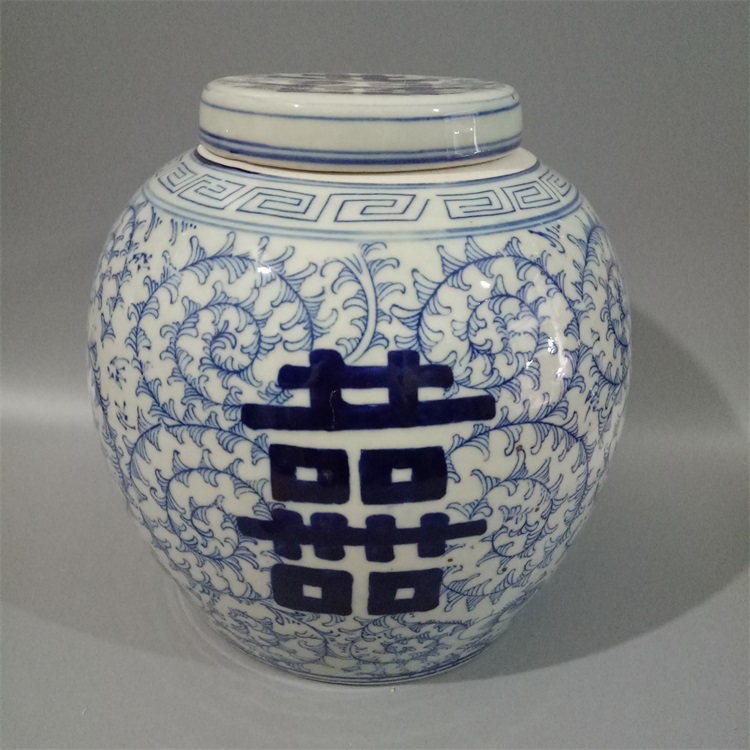 Old antique porcelain antique pieces of antique pieces collection of antique porcelain factory