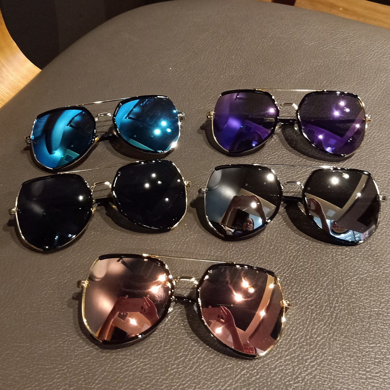 Children's sunglasses boys and girls fashion toad mirrors 3 - 12 years old children's cute sunglasses