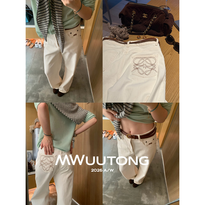 Mwuutong Yituang [Classic White Cow] Retro Washed Slightly Wide Mid-Waist Loose Slimming White Jeans