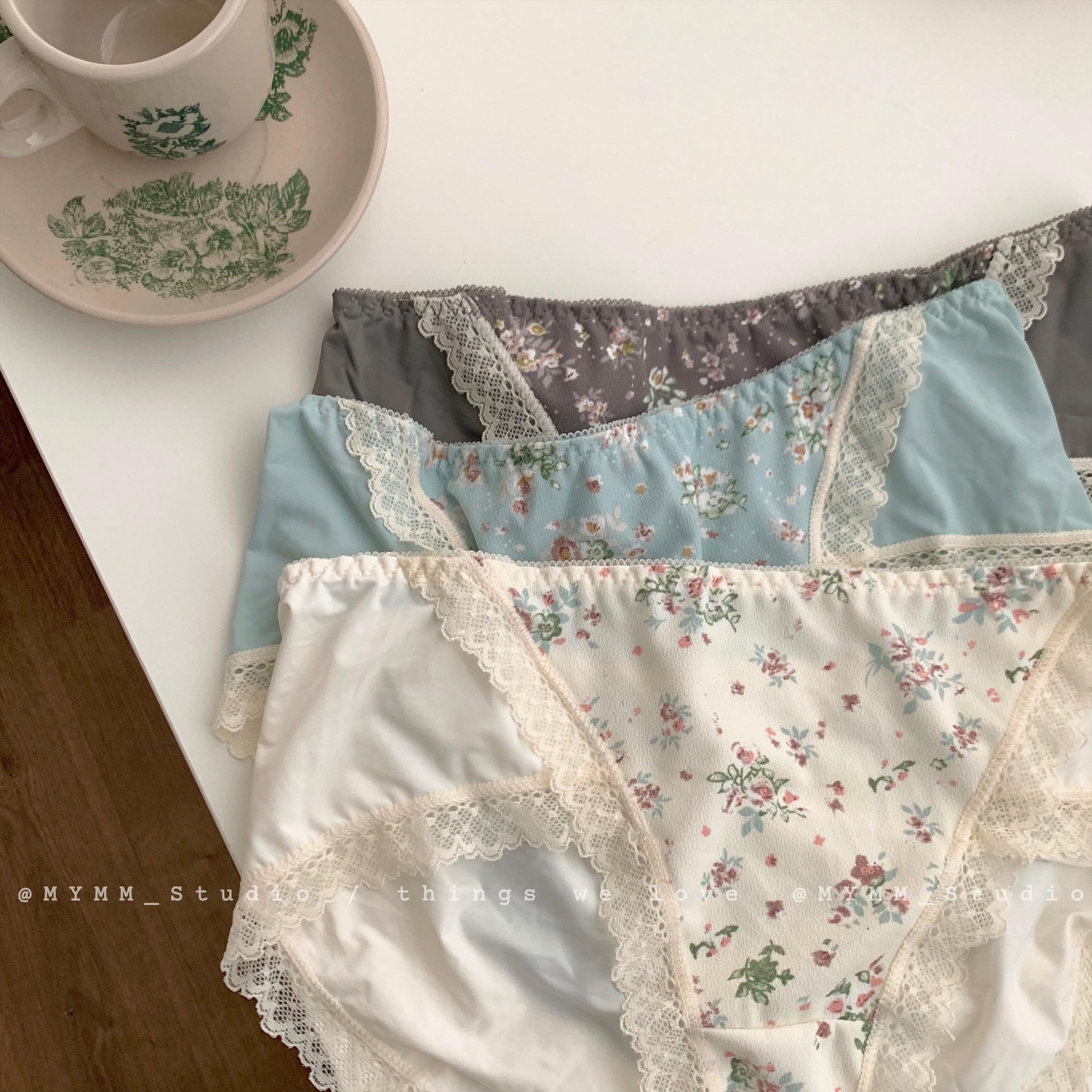 Sheep Bless Spring day Valley-assorted underpants Broken Flowers Sweet Beauty Triangle Pants Women Lace Thin breathable pure cotton