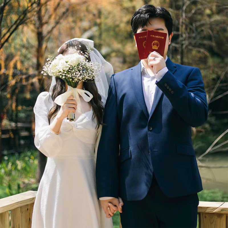 Simple and Light Wedding Dress for Travel Photography, Korean-Style Princess Style, Petite Long-Sleeve Forest-Style Dress for Marriage Registration