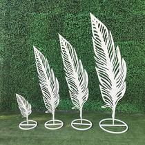 2018 new wedding props background pendant ornaments Stage decoration Wrought iron carving background feather pendant sign in
