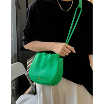 Autumn lady bag Han version Folds Small Satchel Bag 100 Lap Girl Bag Single Shoulder Bag Slanted Satchel 2021 New Fashion Tide