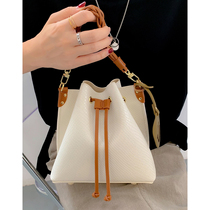 Autumn Madame bag High Sensation Bucket Bag Woman 2021 New wave Fashion woman bag Single shoulder bag Inclined Satchel